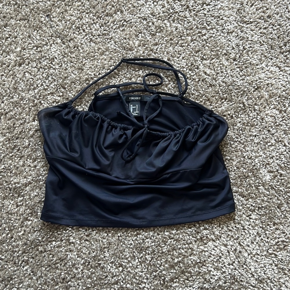 criss cross crop top with tie bow front